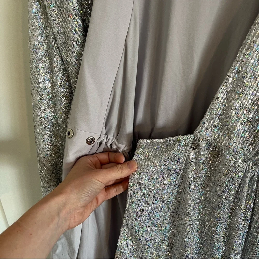 HOUSE OF CB‎ LONDON Verina Silver Iridescent Sequin Wrap Robe Dress